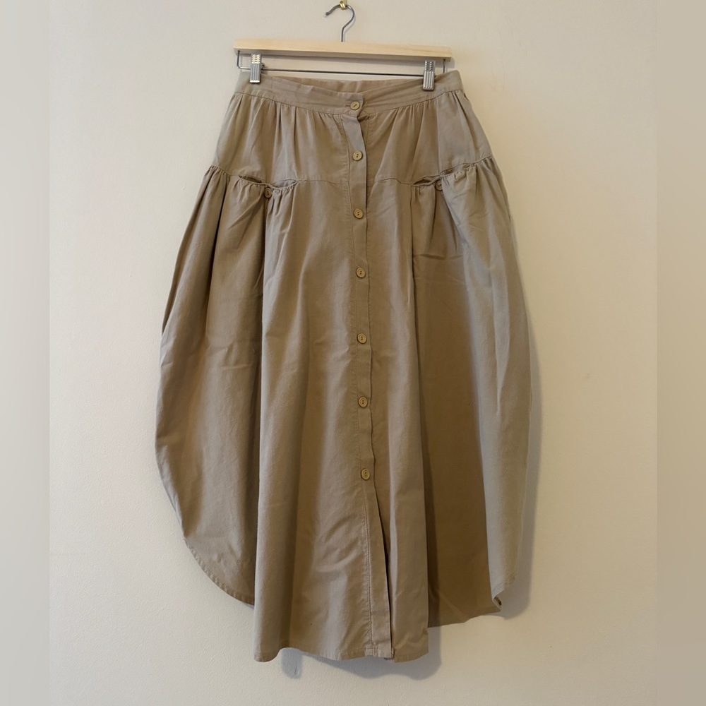 Vintage Khaki Skirt with Pleated Pockets